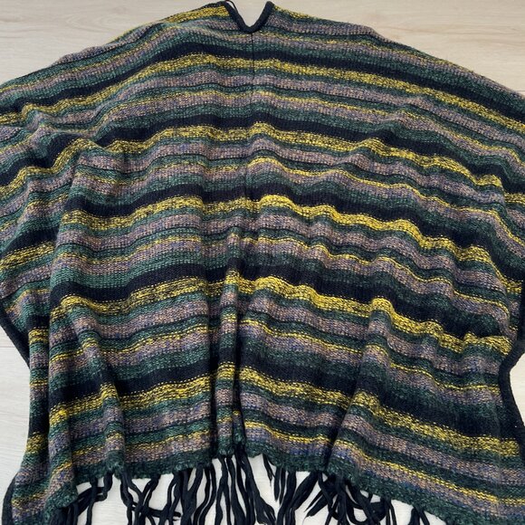 Kensie Striped Black Green Yellow Poncho Fringe Hem Blanket Shawl Button Details - Picture 4 of 13
